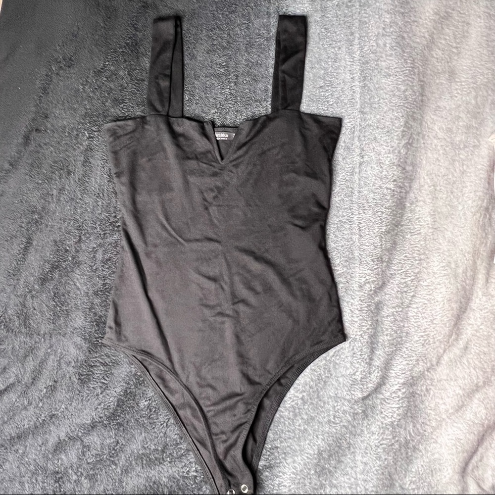 ✨Bershka bodysuit ✨